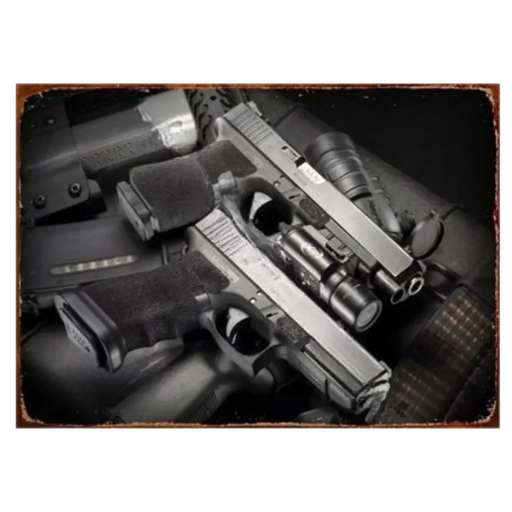 2D Metal Decor Exquisitely Designed Pisto Embodying Military Sophistication, T